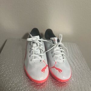 Puma White and Neon orange athletic shoe size 7